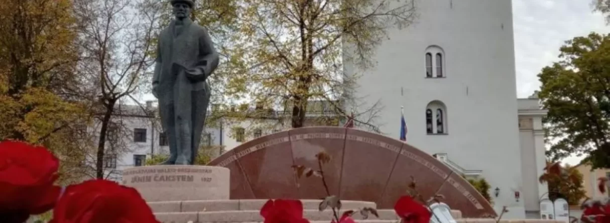 Patriotiskā gardēžu nedēļa Bauskā, izstaigā Latviju Medemciemā. Jāņa Čakstes māja "Auči" un Bauskas pils lukturīšu gaismā!
