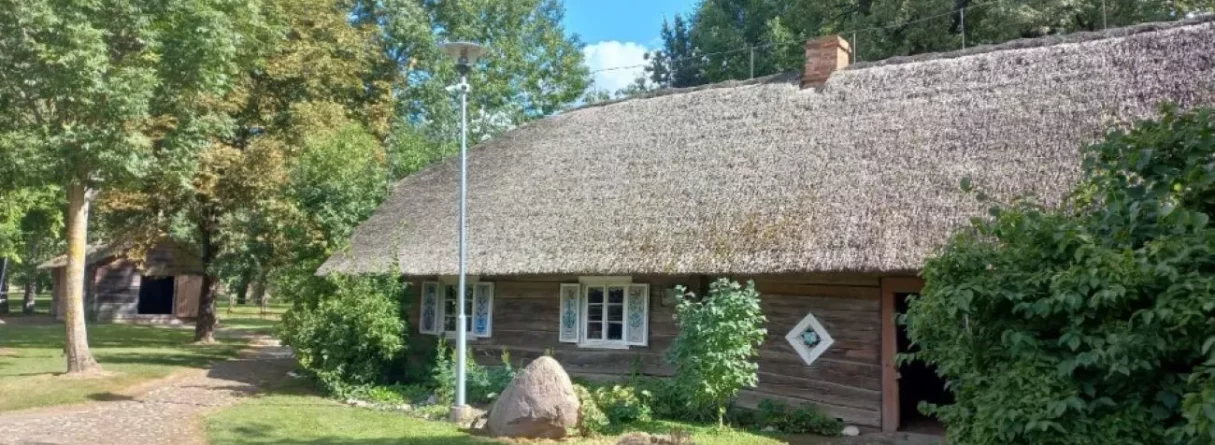 Tepat Rīgā un Pierīgā: Uz Miniatūru māju Teikā, Jaunsaimnieka māju Brīvdabas muzejā, pie Jaunsudrabiņa Garkalnē un uz Strazdumuižu. Mielasts vidzemnieku gaumē Priedes krogā