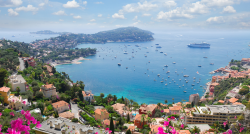 Lidojums uz Francijas rivjēru (Nicu), viesnīca