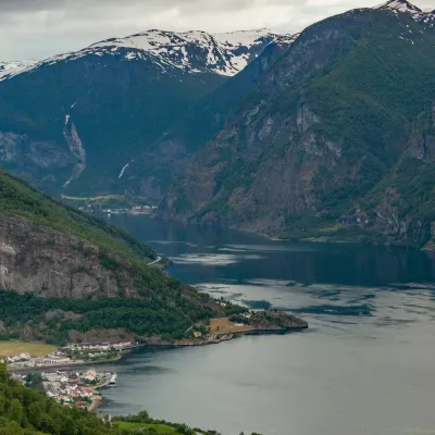 Skandināvija ar Norvēģijas fjordiem