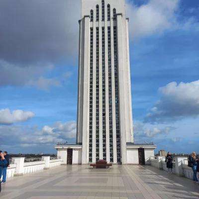 Vēl pirms skolas! Kauņa un Zinātnes sala - vieta, kur zinātne kļūst par piedzīvojumu! Brauciens ar funikulieri Aleksotas kalnā un iespaidīgs panorāmas skats uz Kauņu no Kristus Augšāmcelšanās bazilikas 