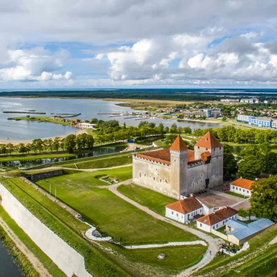 Maģiskais vasaras saulgriežu laiks Sāremā salā un atpūta Asa Spa viesnīcā Kuresārē balto nakšu laikā!