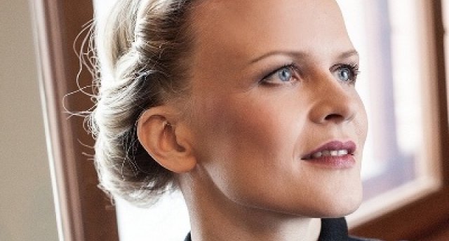 Pasaulslavenā ērģelniece Iveta Apkalna ar īpašu koncertu uzstāsies Ventspils koncertzālē! Brauksim! 