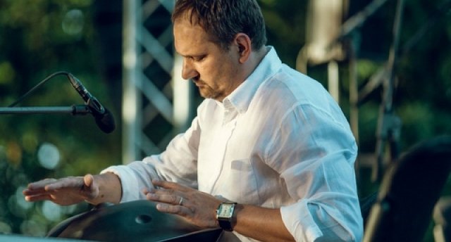 6.06. | Uz KONCERTU TIGUĻKALNĀ! Babītes rododendri, LIELZELTIŅU KOSMOSS un vakara BRĪVDABAS koncerts Talsos! GARANTĒTS