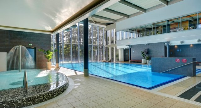 Jaungada sagaidīšana ar nesteidzīgu atpūtu baseinu un saunu centrā - “Termid” Pērnavā, viesnīcā Estonia Medical SPA 3*