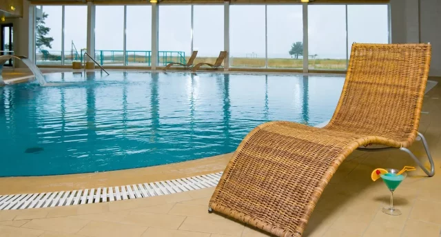 SPA atpūta Hāpsalu, viesnīcā Fra Mare Thalasso SPA ar peldi īstā jūras ūdens baseinā!