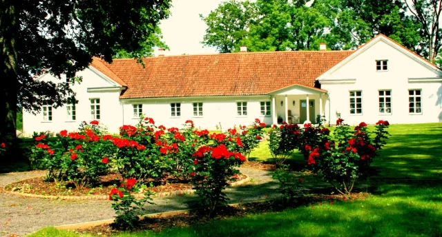 Ekskursija ar atpūtu viesnīcā Estonia Resort Hotel & SPA 4* Pērnavā atvasaras noskaņās. Ar iespēju apmeklēt Nāves jūras baseinu! (Lielvārde-Aizkraukle-Madona-Gulbene-Smiltene)