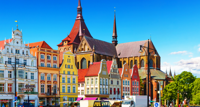 MELNĀS PIEKTDIENAS ATLAIDE!!! Garantēts! ELZASAS UN ŠVARCVALDES ZIEMAS PĀRSTEIGUMS: Bamberga, Konigsburgas cietoksnis, Salestat Ziemassvētku tirdziņš, ūdenskritums, Švarcvaldes ķiršu tortes izgaršošana,  Gertvilleres piparkūku noslēpums, Strasbūra