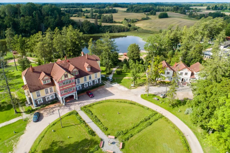 SPA Varskas minerālūdeņos! Maģiskā Otepē ar glezno Cantervillas pili... un Obinitsas neparastā Setu zeme. GARANTĒTS