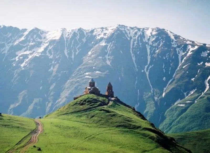 Gruzija - Tbilisi, Mcheta, Borjomi, vīna ieleja Kakhetija, Kazbegi kalni un atpūta pie Melnās jūras... GARANTĒTS