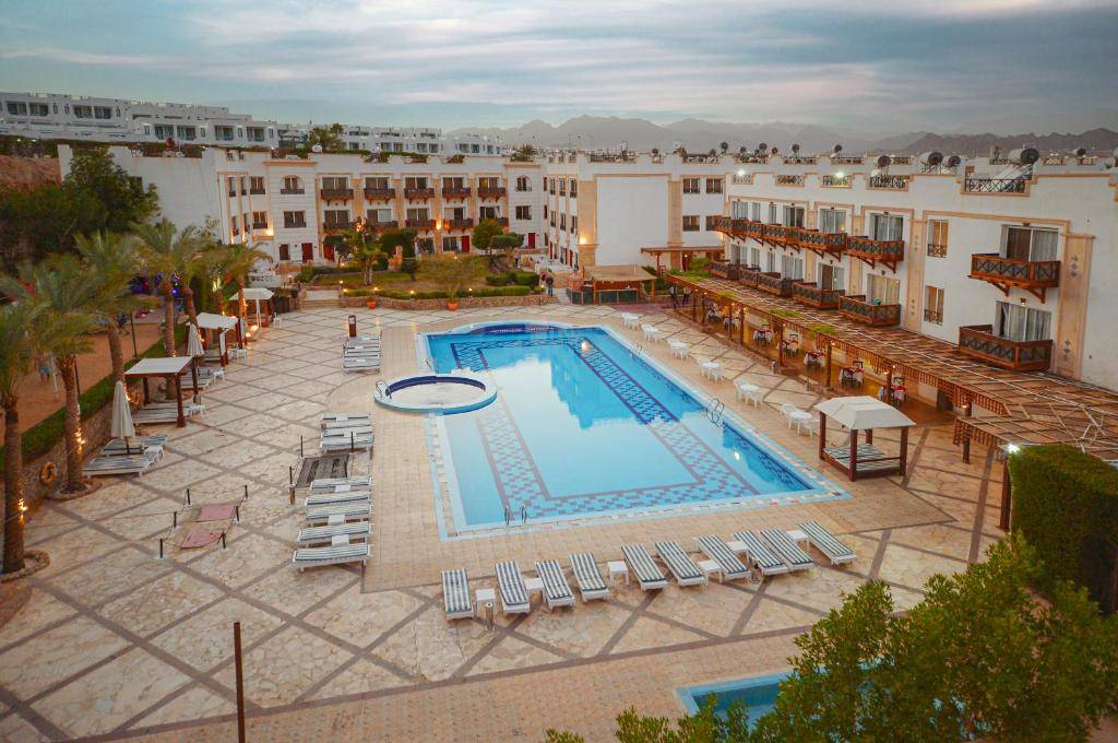 FALCON NAAMA STAR HOTEL 3★