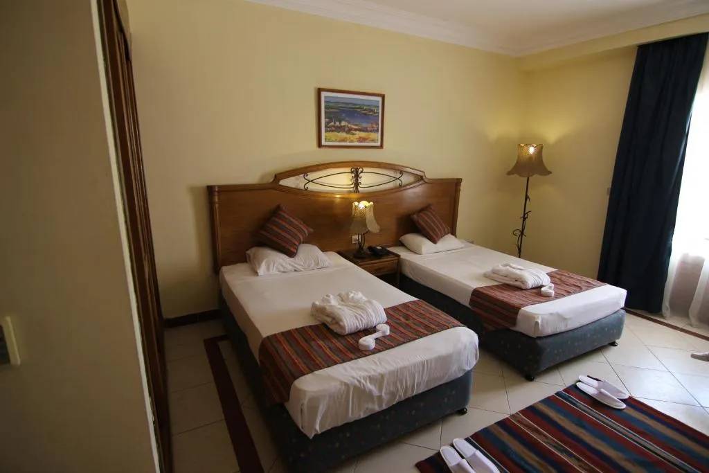 CORAL HILLS RESORT 3★