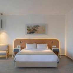 AMPHORAS BEACH HOTEL 5★