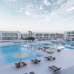 POSH CLUB BY WHITE HILLS 5★