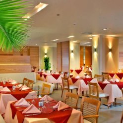 CORAL SEA AQUA CLUB RESORT 4★