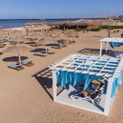 AMWAJ OYOUN RESORT 4★