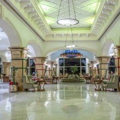 CONTINENTAL PLAZA BEACH RESORT 4★