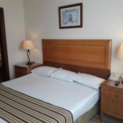 CONTINENTAL PLAZA BEACH RESORT 4★