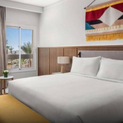 DOUBLETREE BY HILTON SHARKS BAY (EX. HILTON SHARKS BAY) 4★