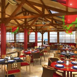 REEF OASIS BEACH RESORT 4★