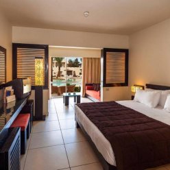 REEF OASIS BEACH RESORT 4★