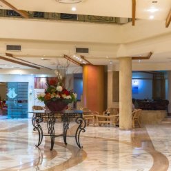 CORAL BEACH RESORT TIRAN 4 ★