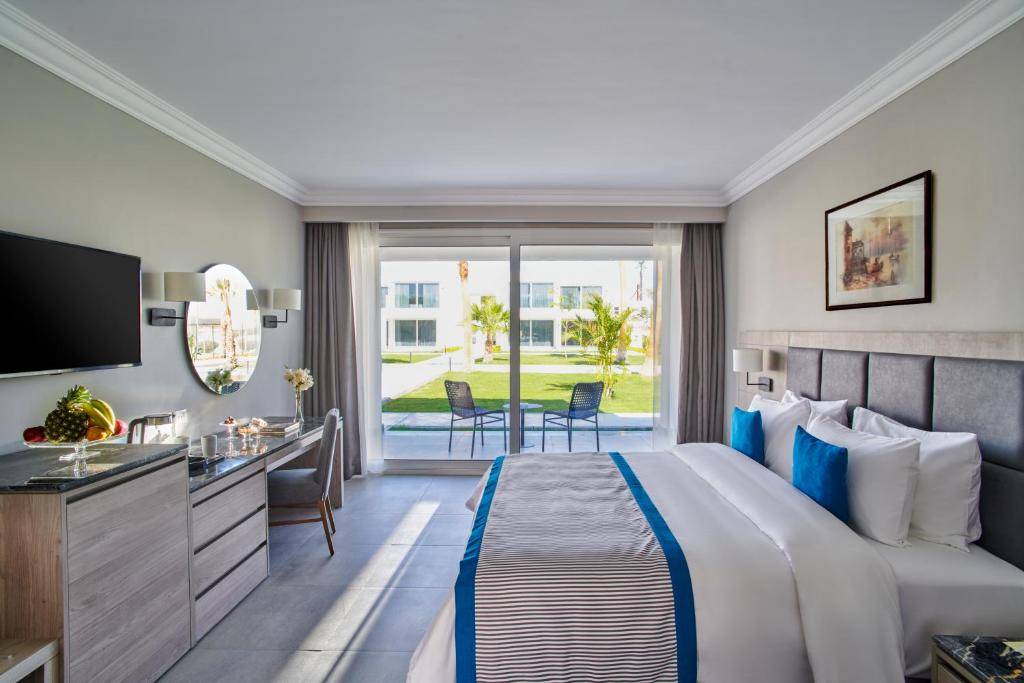 MARITIM JOLIE VILLE RESORT & CASINO 5★