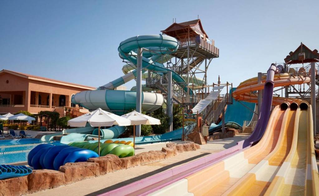 CORAL SEA HOLIDAY RESORT & AQUA PARK 5★
