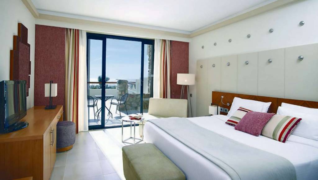 CORAL SEA SENSATORI RESORT (EX.CORAL SEA IMPERIAL) 5★