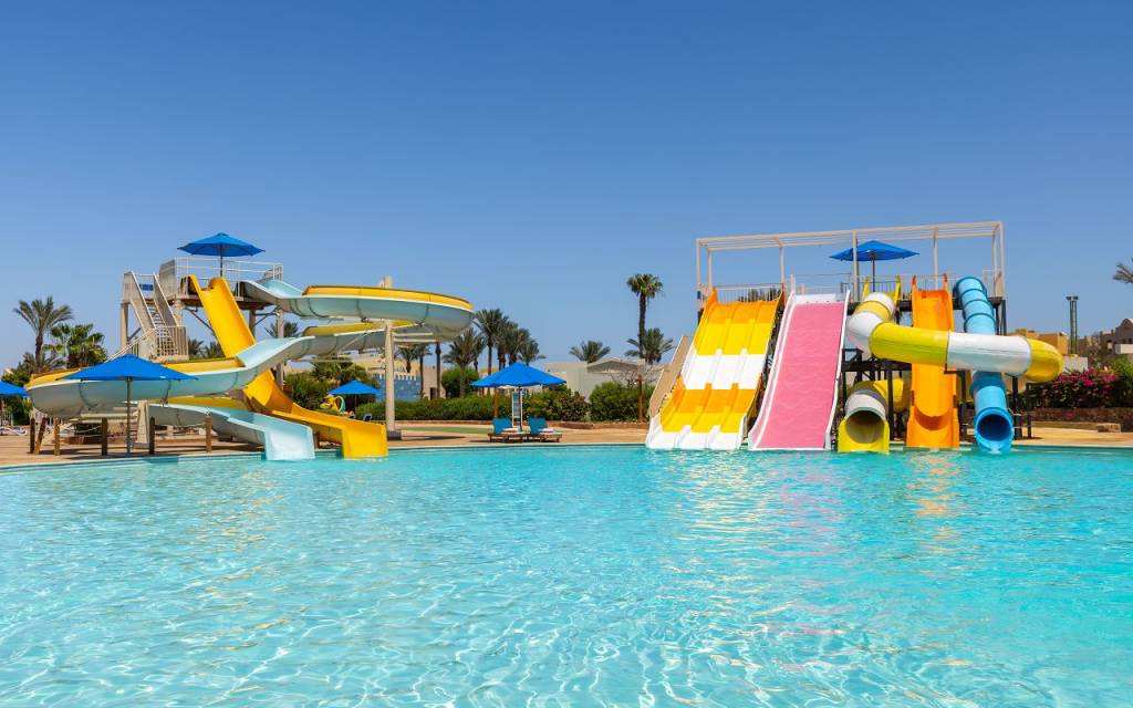 AMWAJ OYOUN RESORT 4★