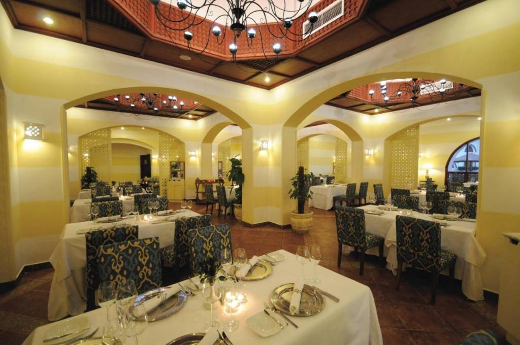 DOMINA CORAL BAY KING`S LAKE 5★