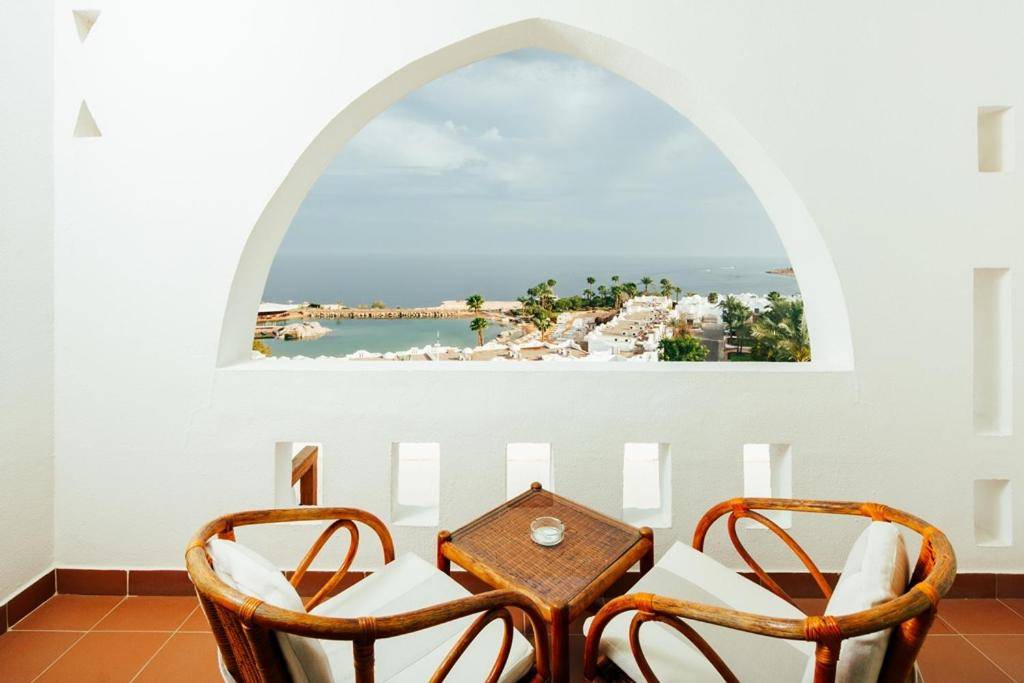 DOMINA CORAL BAY KING`S LAKE 5★