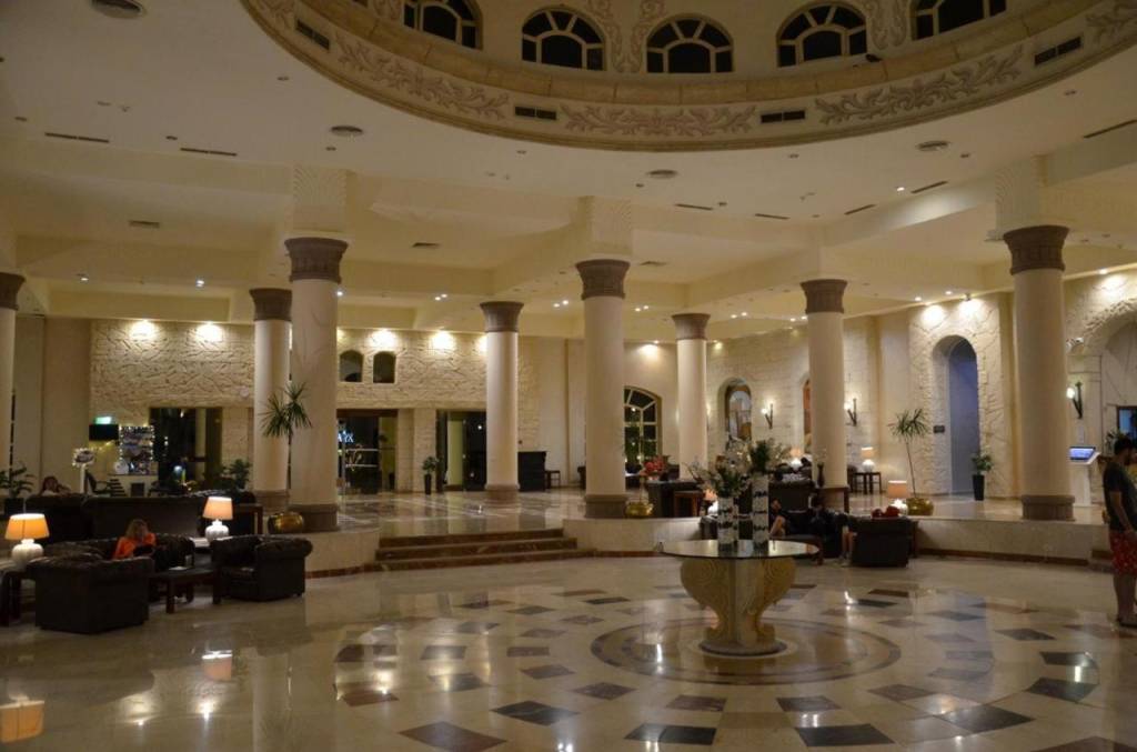 REGENCY PLAZA AQUA PARK & SPA RESORT 5★