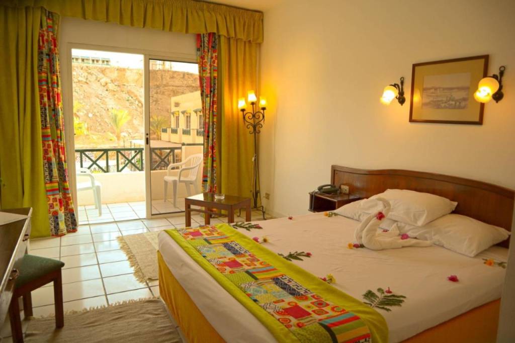 YARO FANTAZIA NAAMA BAY HOTEL 3★