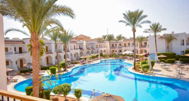 Viesnīcas skats Ēģiptē, Hurgada ar baseinu