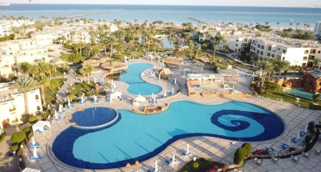 REGENCY PLAZA AQUA PARK & SPA RESORT 5★