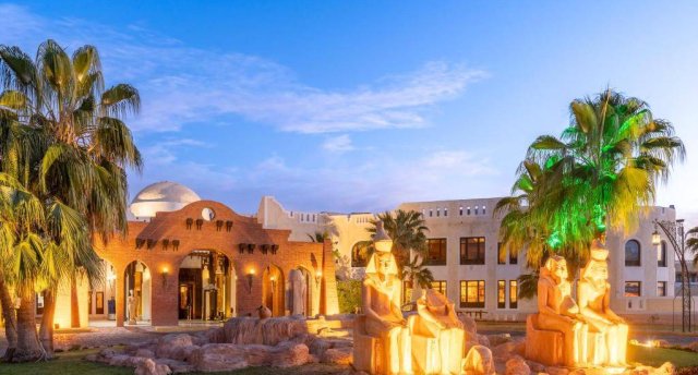 Viesnīcas skats Ēģiptē, Hurgada ar baseinu