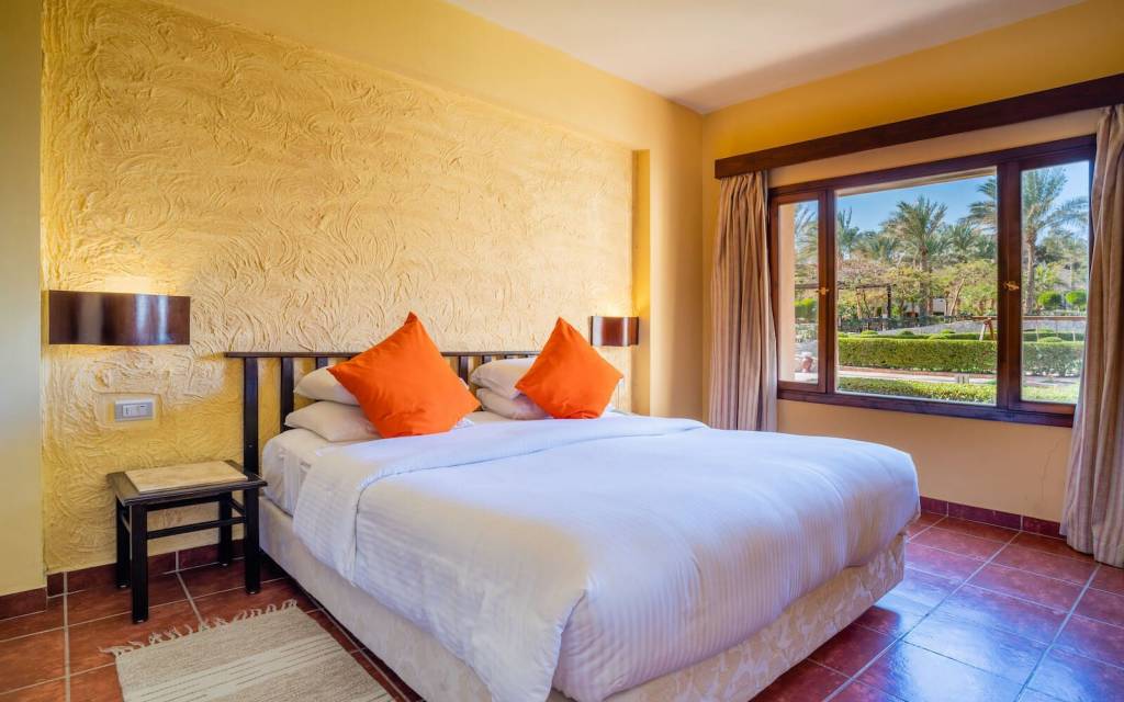 TAMRA BEACH SHARM 4★