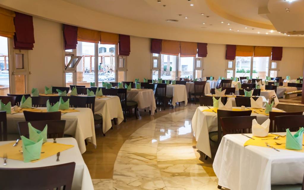 CORAL BEACH RESORT TIRAN 4 ★