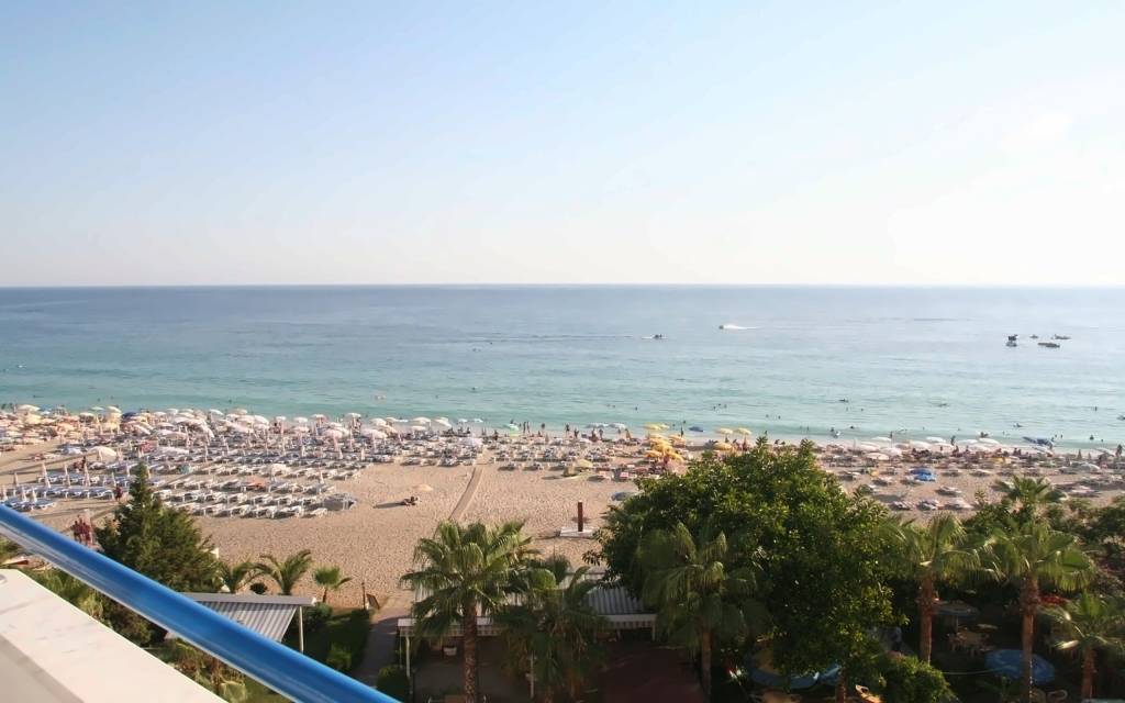 ELYSEE BEACH HOTEL 3★