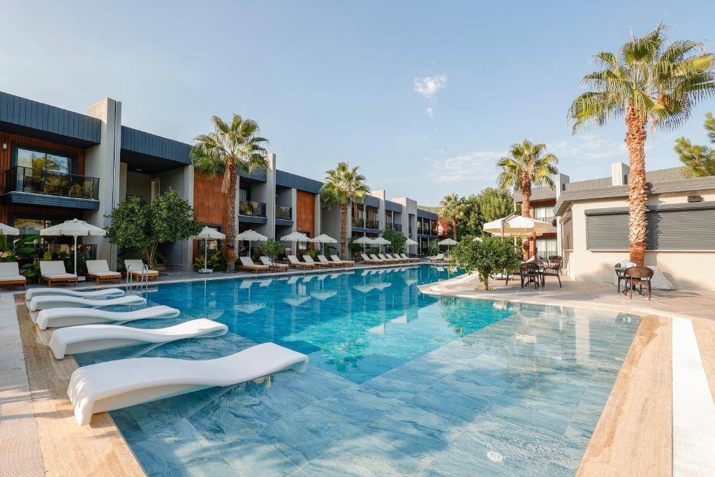 HOTEL FOREST IN 3★