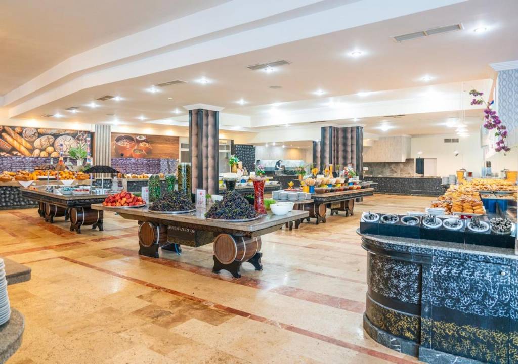 ARMAS PEMAR BEACH HOTEL 5★