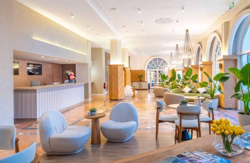 ROSE GARDEN PREMIUM HOTEL 4★