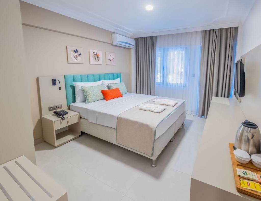 ROSE GARDEN PREMIUM HOTEL 4★