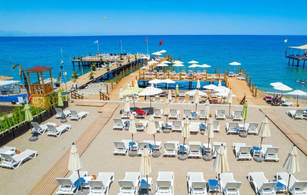 ROSE GARDEN PREMIUM HOTEL 4★