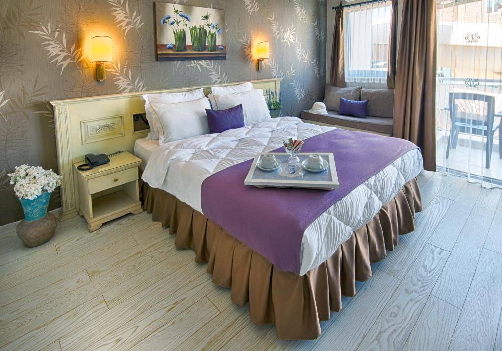 ROMANCE BEACH HOTEL 4★