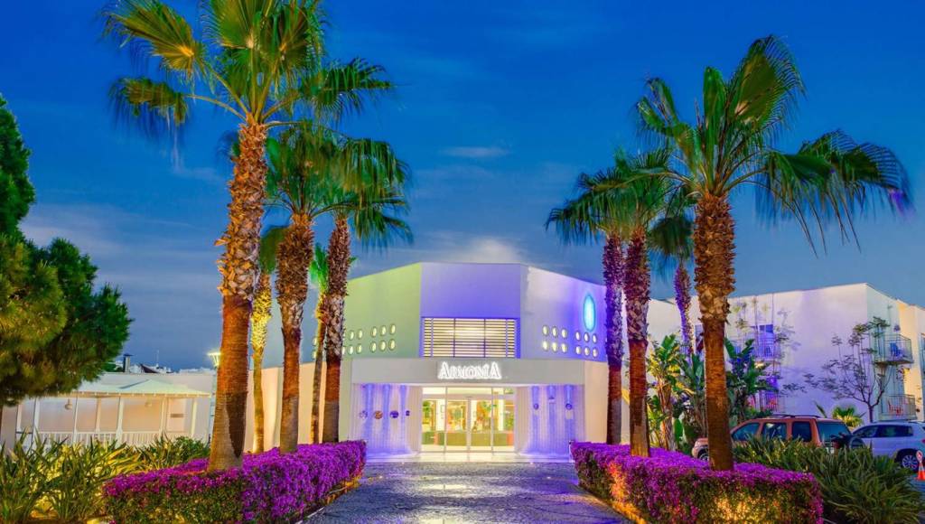 ARMONIA HOLIDAY VILLAGE & SPA 5★