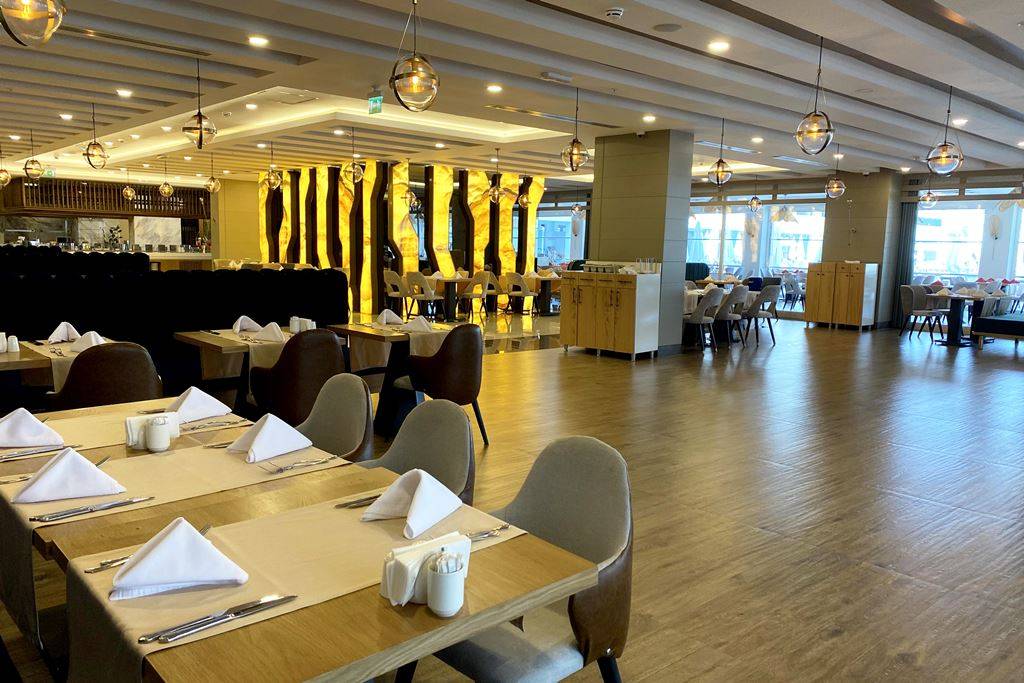 SUNTHALIA HOTELS & RESORT (tikai pieaugušajiem, 16+) 5★