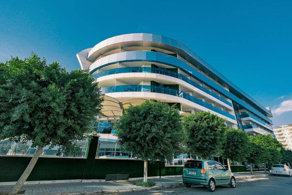 SUNPRIME C-LOUNGE (tikai pieaugušajiem, 16+) 5★