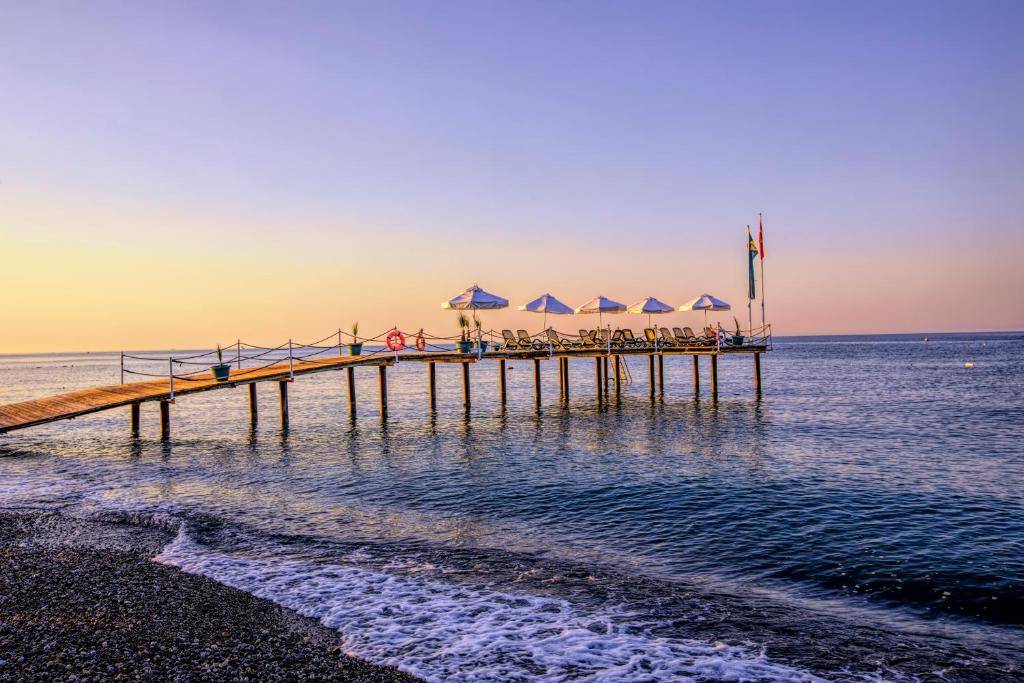 SHERWOOD BLUE BELEK HOTEL (tikai pieaugušajiem, 18+) 5★